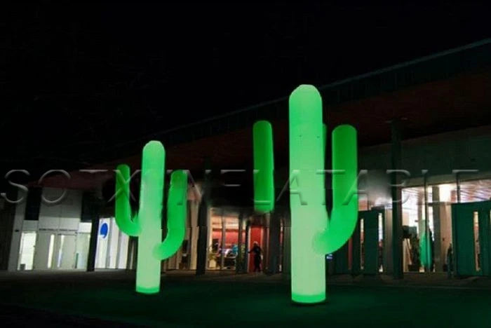 event decoration Outdoor artificial led light inflatable cactus for