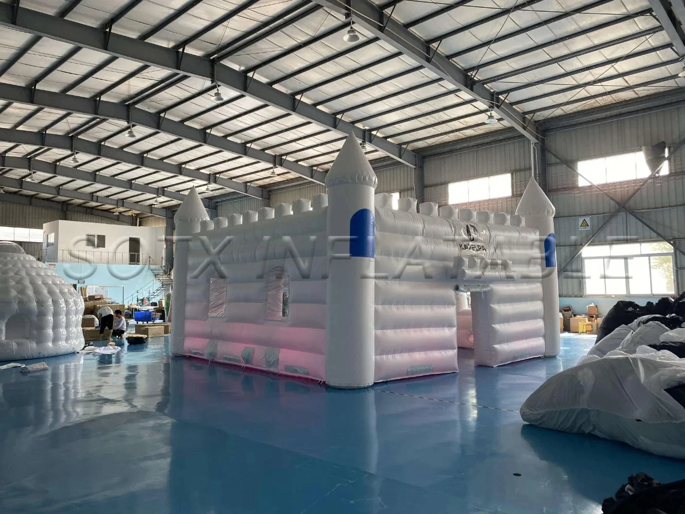 Activity Event Seashipping 23ft White Inflatable Castle House Giant Inflatable Castle Tent with Door Window for Party Show