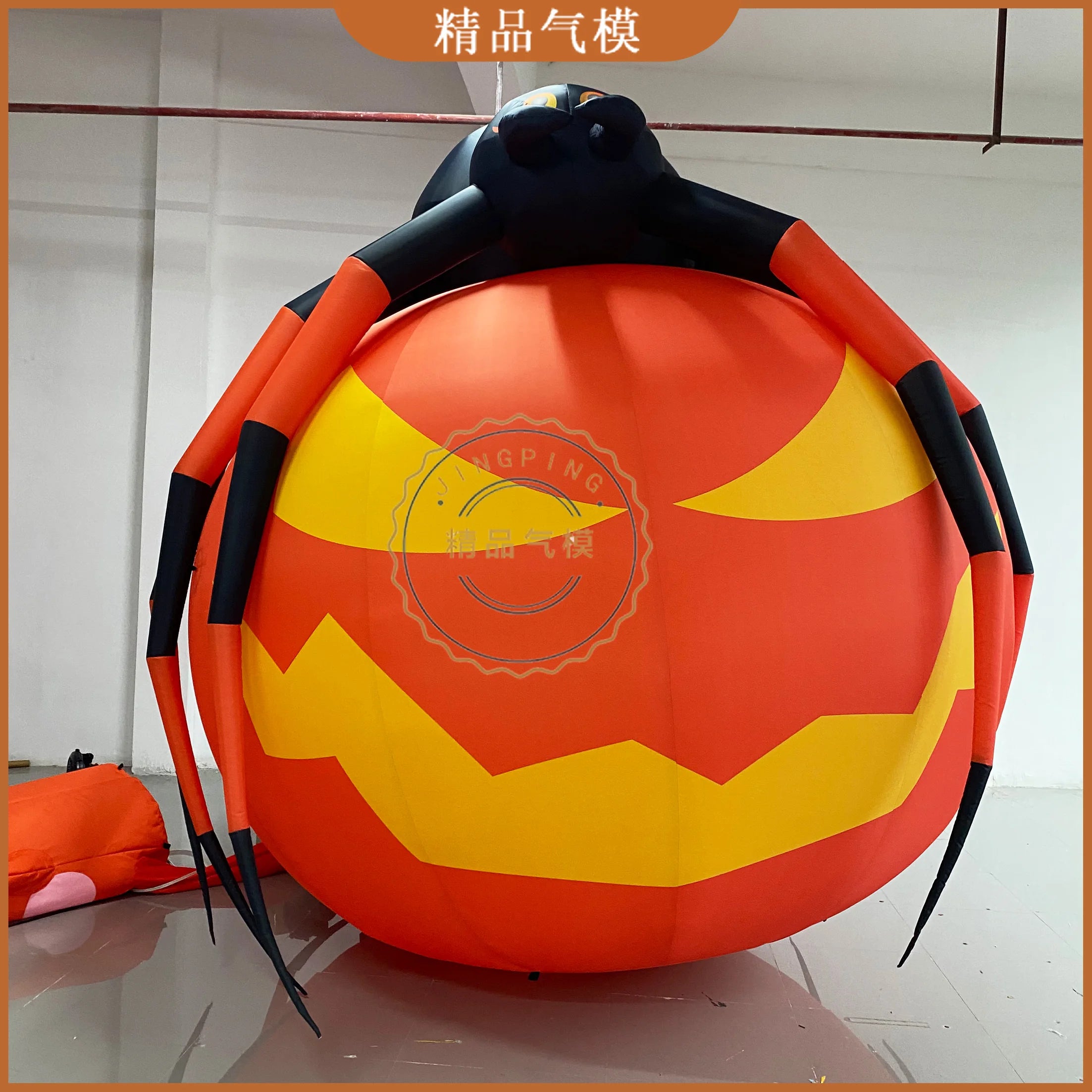 Customizable Inflatable Pumpkin and Spider - Halloween Atmosphere Decoration for Bars and Themed Events