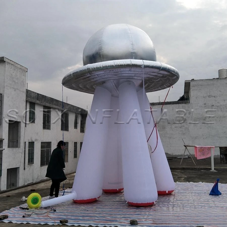 model for activities 2019 new design 4.5m H popular inflatable UFO,silver standing UFO