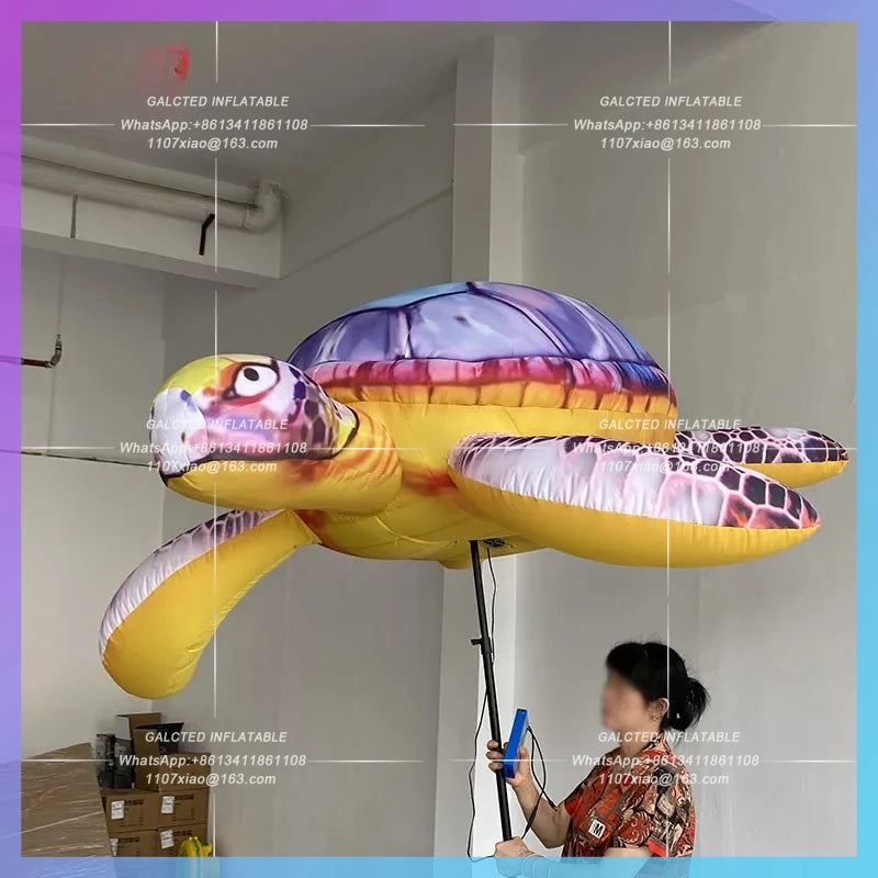 man carries the Money Receipt Fund Ocean The inflatable sea turtle model Park Bar boss walking patrol field interactive prop