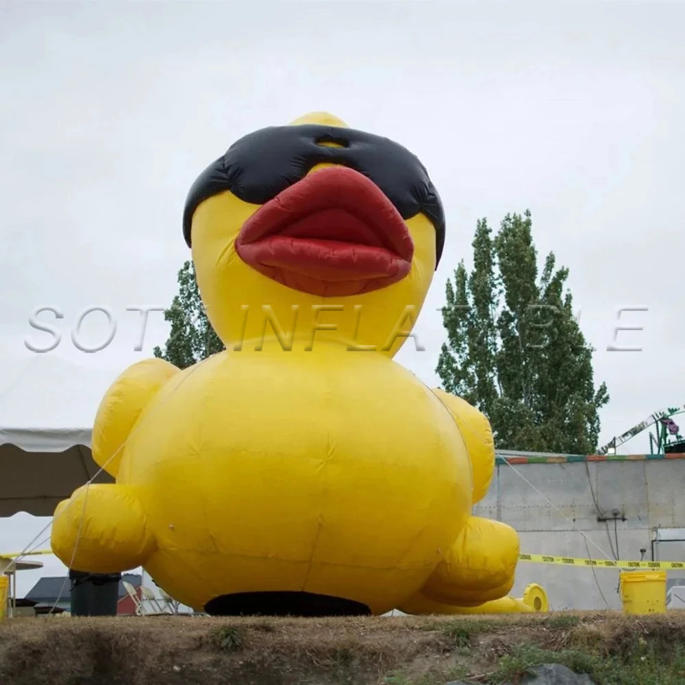 Promotion Decoration 2024 New Arrival 4m High Yellow Giant Inflatable Duck With Sunglasses Led And Blower Rubber Ducks For Beach